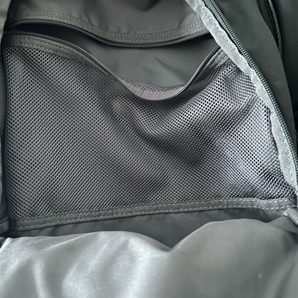 Nike Black Backpack - Picture 4 of 6